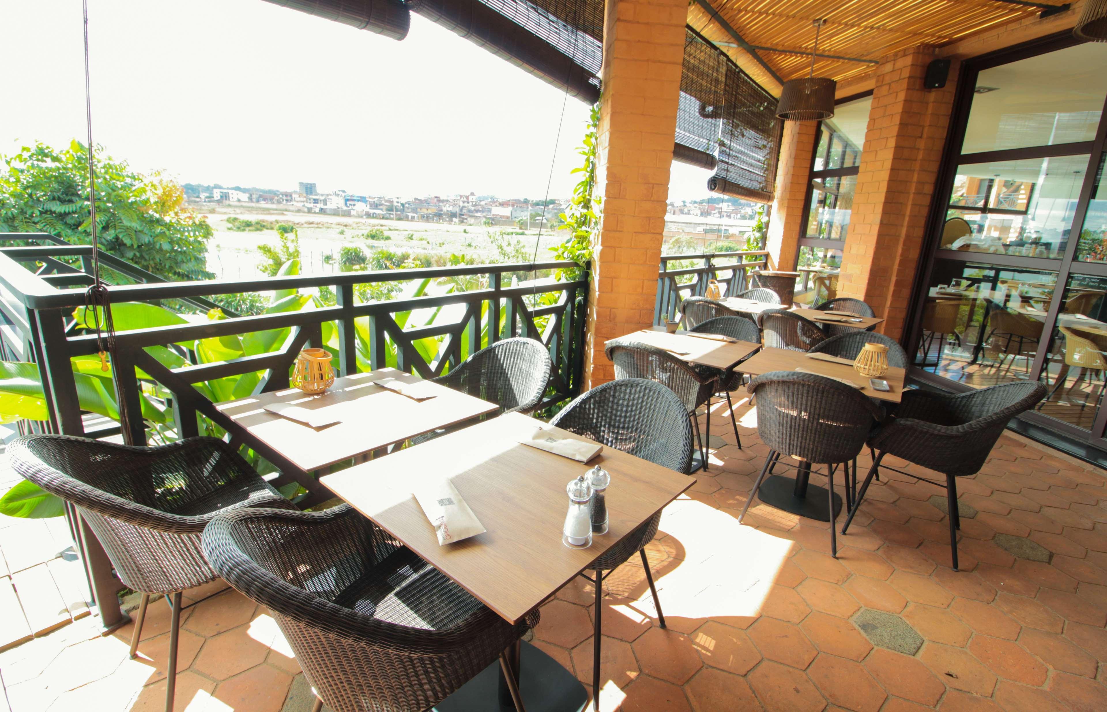 Radisson Blu Hotel Antananarivo Waterfront Exterior photo